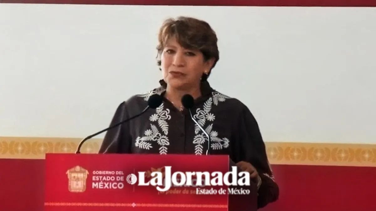 Delfina Gómez entrega recursos y armamento a municipios del Edomex